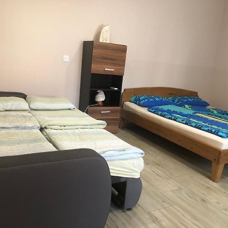 Eddy Apartman 埃格尔 外观 照片